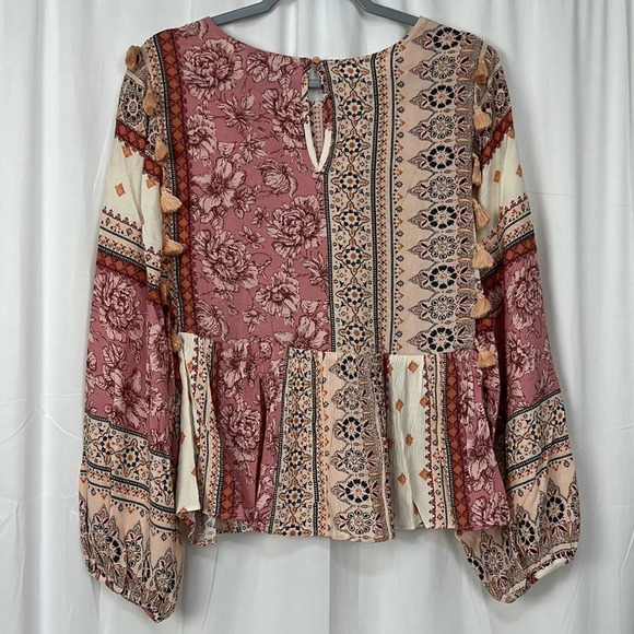 American Eagle Outfitters Embroidered Tassel Ballon Sleeve Top Size Large - Picture 2 of 9